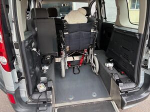 2012 Gowrings Kangoo Expression /Auto/AC/Winch/Cruise Control/Just 13,950 miles