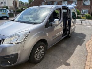 2016.Allied Horizon Petrol. Just 29,000 miles/ Seats 4+ Chair/ Winch/ AC/ Cruise.