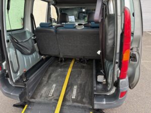 2008.Allied 'Autograph' Kangoo Automatic/AC/Winch/36,500 miles /seats 5 or 3 + Wheelchair/Ulez free